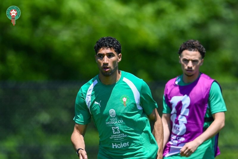 حكيمي: غياب أكرد والزلزولي مؤلم.. وسنقاتل من أجلهما في كأس العالم