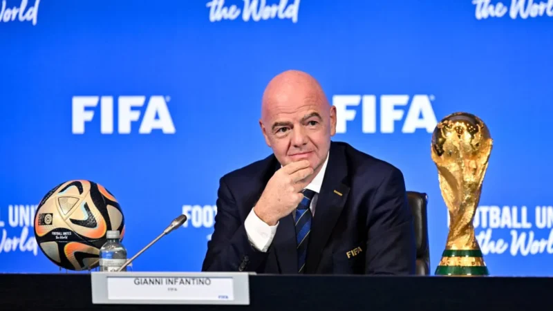 “فيفا” يمنح الأرجنتين وأوروغواي وباراغواي بطاقة تأهل مباشرة إلى مونديال 2030