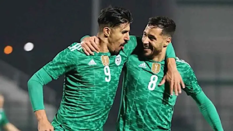 ما حقيقة استبعاد يوسف بلايلي وبونجاح نهائياً من منتخب الجزائر؟