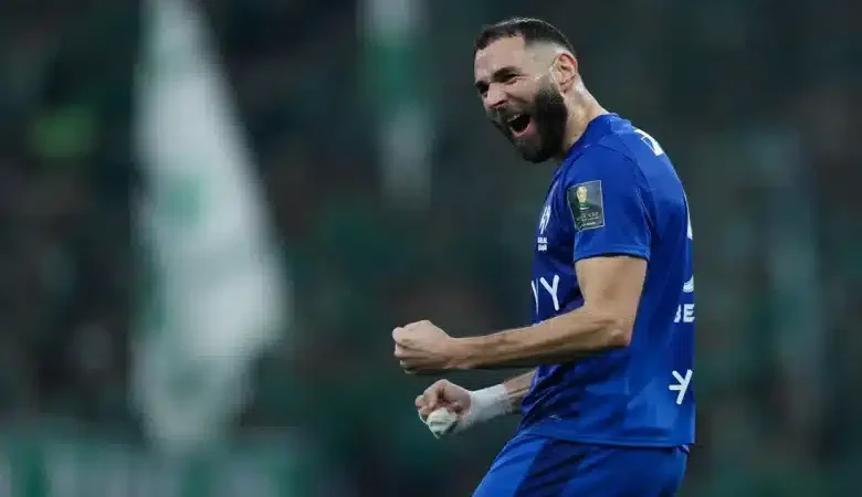 كريم بنزيما يعلن موقفه من الرحيل عن الهلال